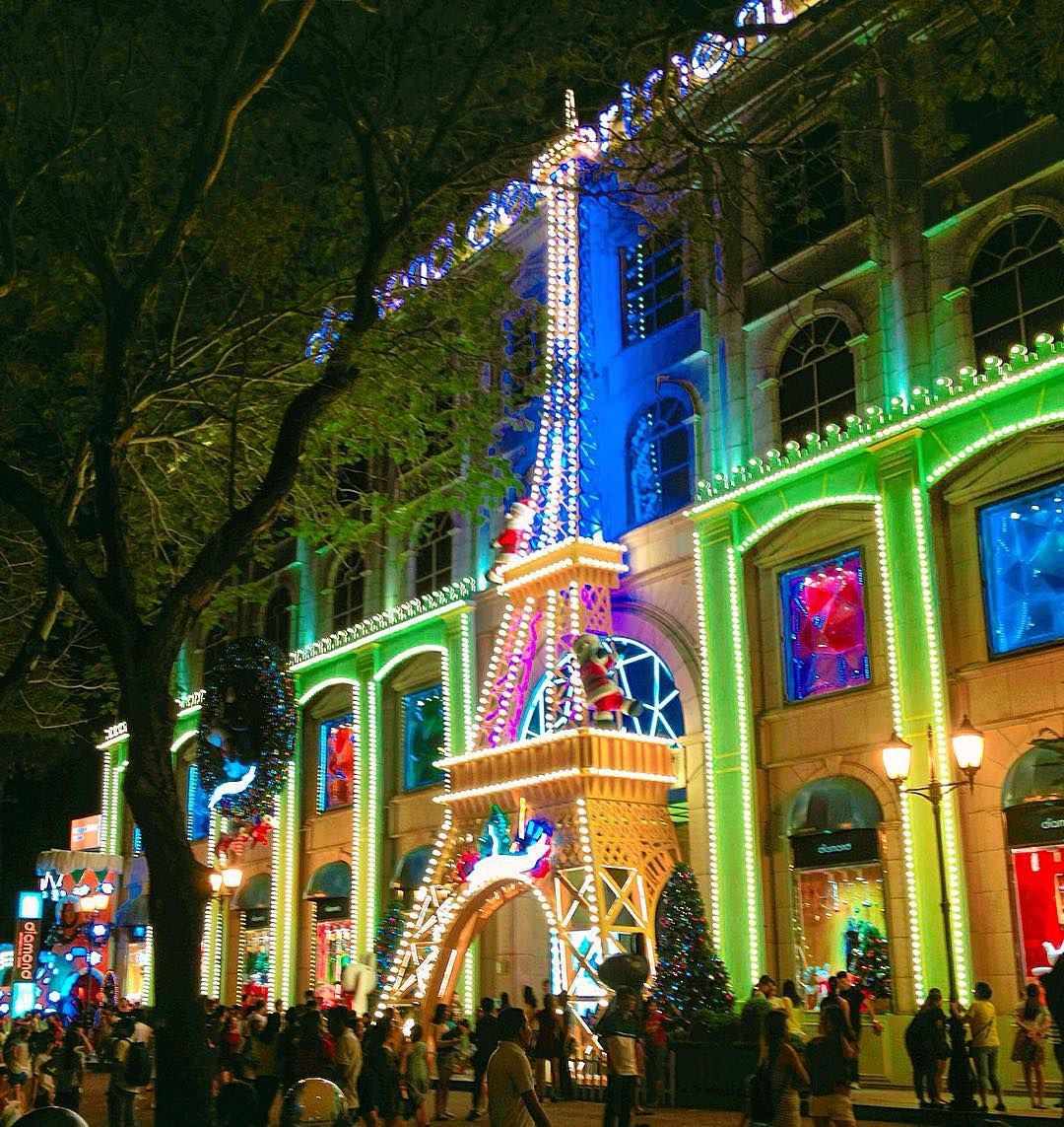 Best Places To Celebrate Christmas In Saigon - Asianwaytravel.com
