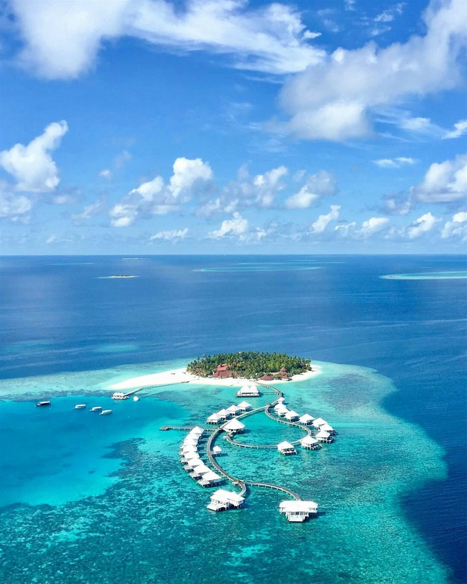Hình nền biển cực đẹp cho máy tính | Romantic destinations, Tropical beach  resorts, Maldives wallpaper