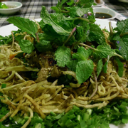 Gỏi bò khoai môn