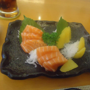 Sashimi cá hồi
