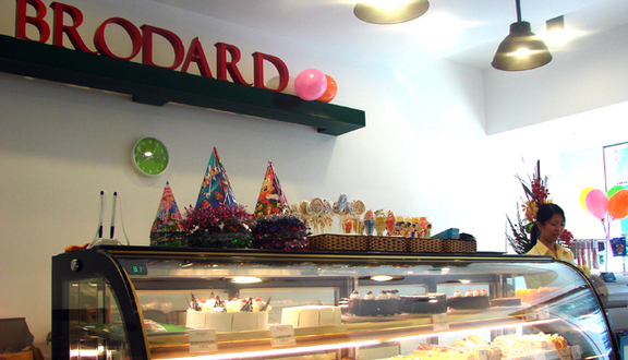 Brodard Bakery - Phan Đình Phùng