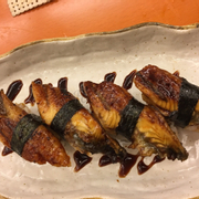 sushi lươn nướng