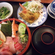 set lunch có sashimi