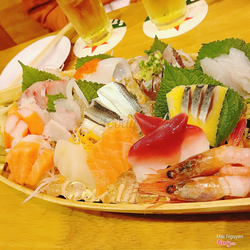 Thuyền sashimi