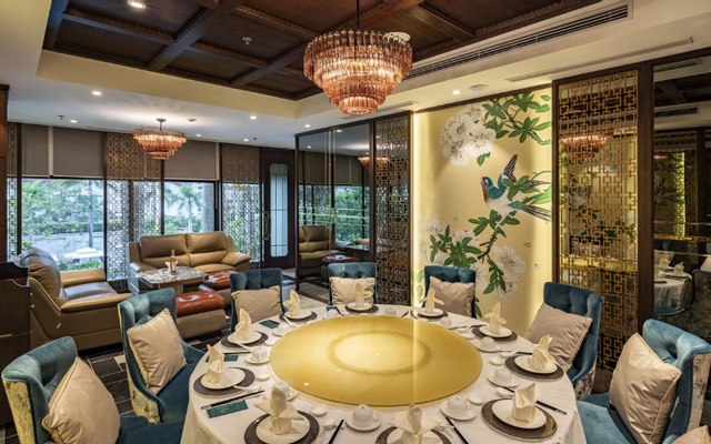Crystal Jade Palace - Lotte Legend Saigon Hotel