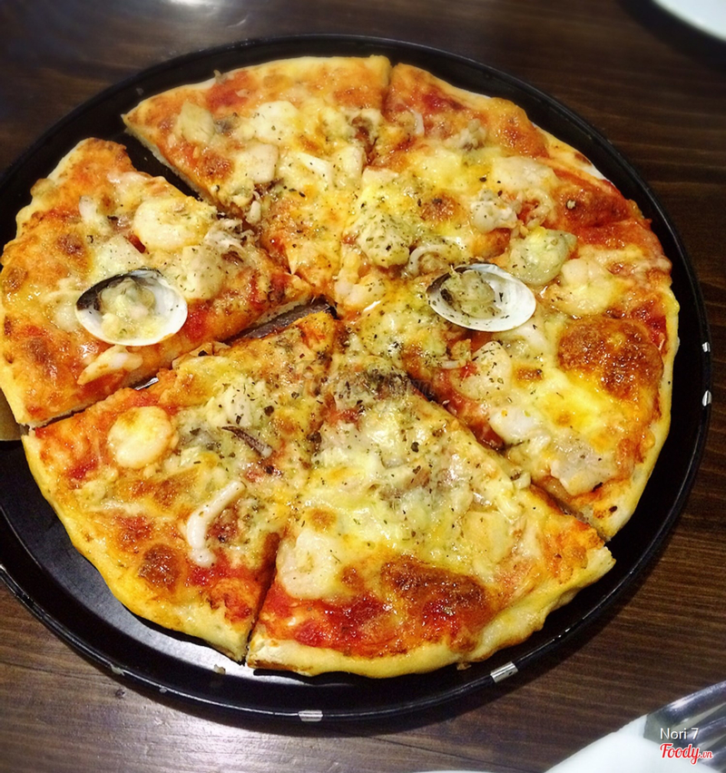Pizza marinara