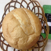 Bánh mì của món bò bít tết(bánh thêm 5k)