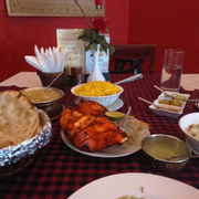 Gà Tandoori+ Kashmir Pulao+ bánh naan tỏi
