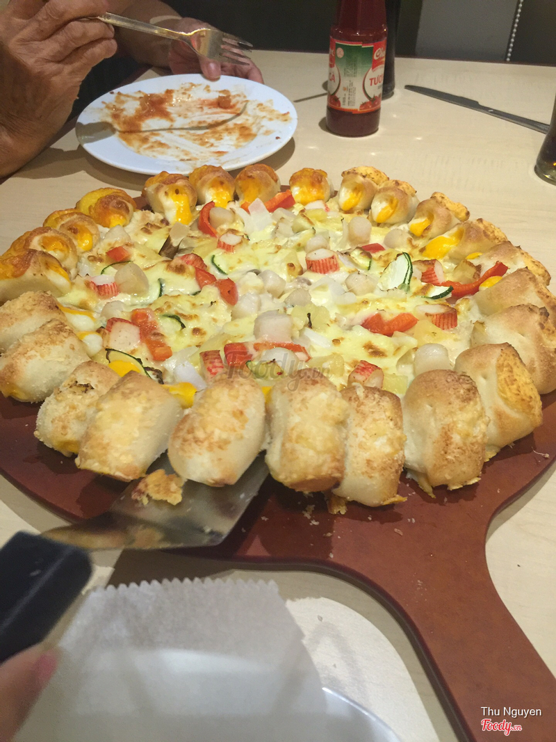 pizza viền phomai