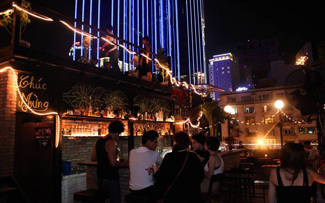 Broma Saigon Bar