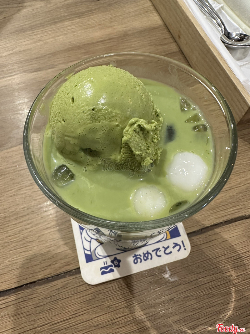 Iced Matcha Shiratama with Milk - M