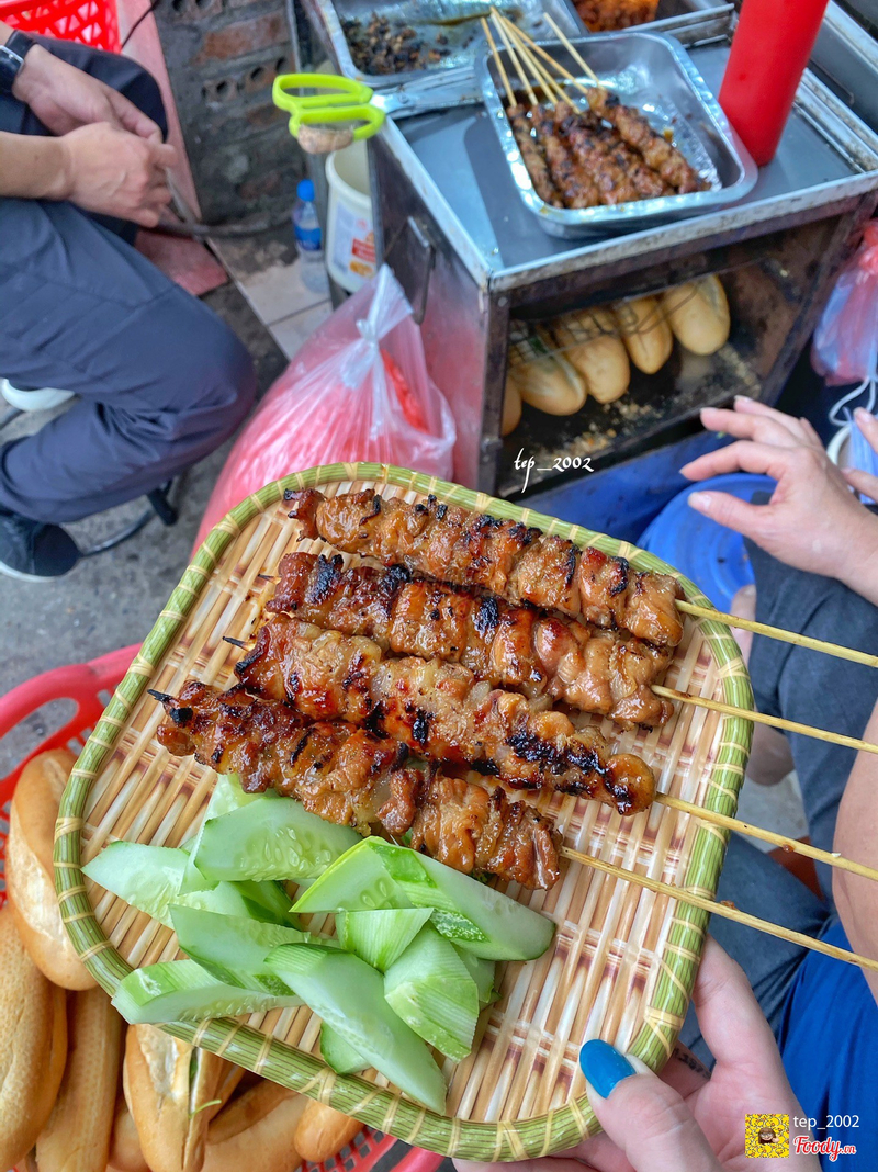 Bánh Mì Thịt Xiên Nướng Mai Béo Ở Quận Long Biên, Hà Nội | Foody.Vn