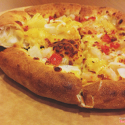 Seafood Cary with cheese stuffed crust
