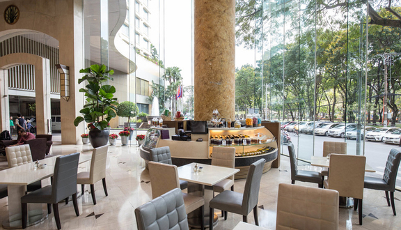 The Lounge - New World Saigon Hotel
