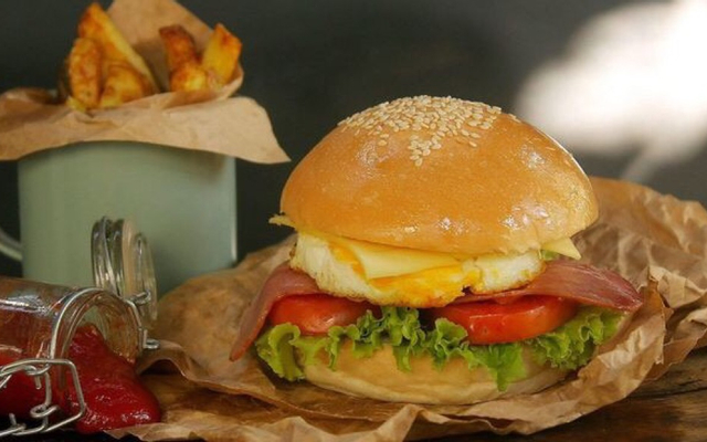 Burger Viet - Bánh Mì, Mỳ Ý & Gà Rán - Phan Đình Phùng