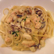 Linguine with charms and white wine 210k