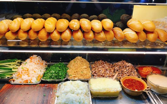 Bánh Mì Chim Chạy - Nguyễn Thị Minh Khai