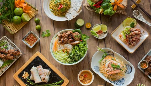 Trống Cơm - Vietnamese Casual Food - Menas Mall