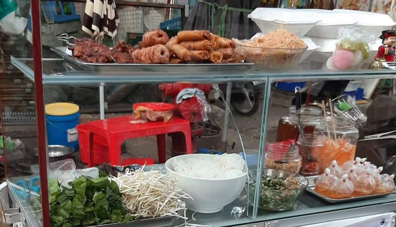 Quán Bún Chị Loan - Bún Thịt Nướng - Nguyễn Thị Hiền