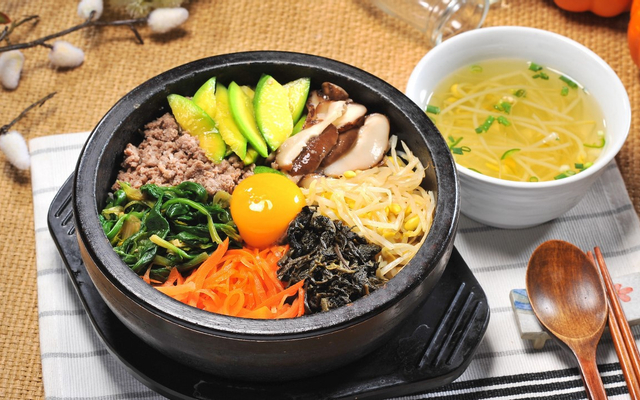 Món Ăn Hàn Quốc - Cơm Trộn, Miến Trộn & Thịt Nướng