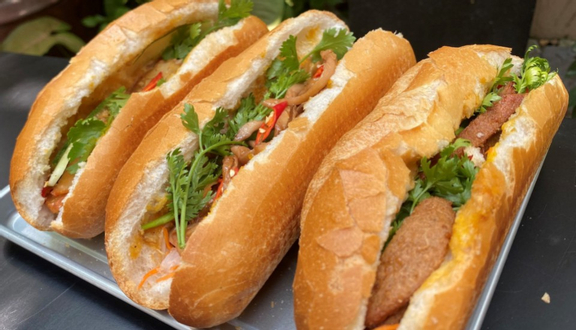 Bếp Chay SaLa - Bánh Mì Và Đồ Ăn Chay - Điện Biên Phủ