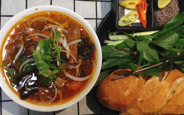 Bếp Chay Cô Trang - Cơm Chay Việt - Đường Số 44