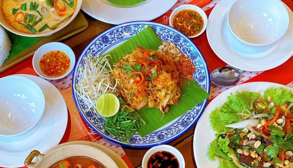 Green Curry Thai Kitchen - Món Thái - Tô Hiến Thành
