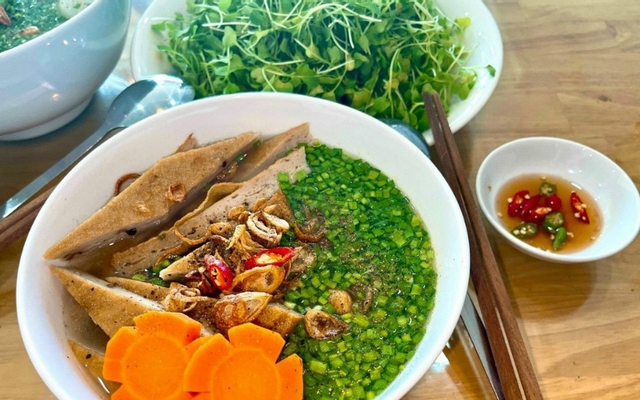 Ăn Văt Phú Yên Kim Ngân - Chả & Mắm & Đồ Ăn Vặt - Trần Quốc Toản