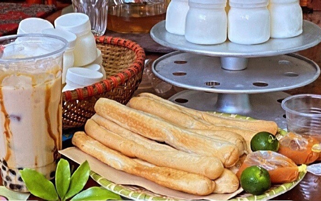 Hải Trang Hạ Long - Bánh Mì, Trà Mãng Cầu & Ca Cao - 26 Minh Khai