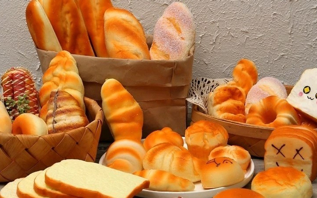 Bánh Mì Phát Đạt Bakery - Cơm