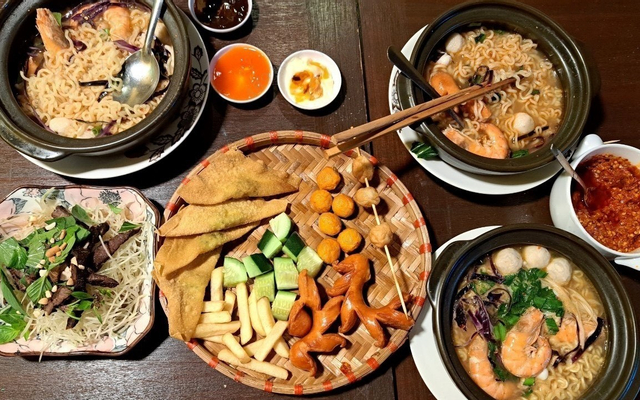 CĂN TIN NHÀ BƠ - Ăn Vặt, Trà Sữa & Cafe - 168 Phạm Ngọc Thạch