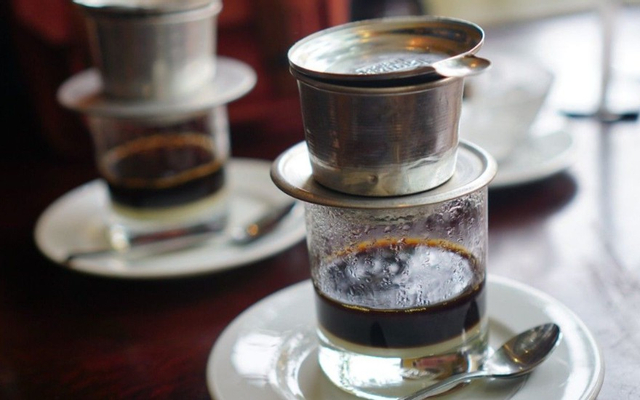 Tan Coffee - Cà Phê - Lạc Long Quân