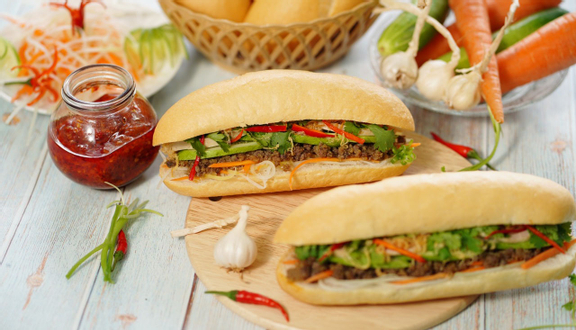 Bánh Mì Pate Gia Lai Benri Bread - Nguyễn Gia Trí