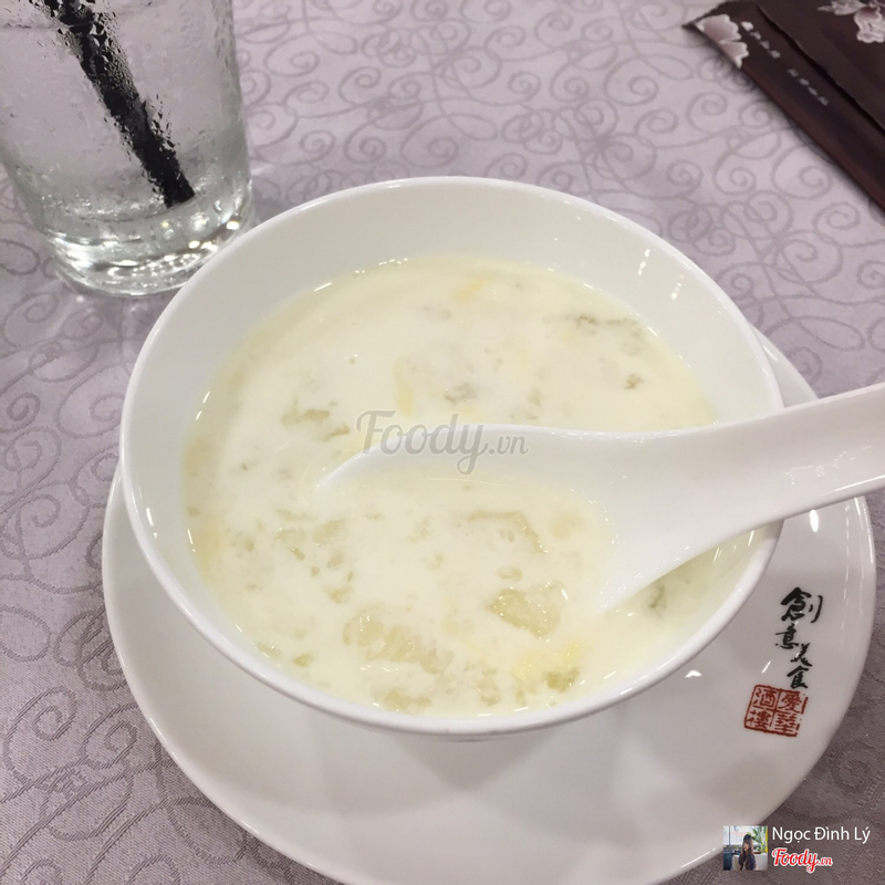 Chè sữa tuyết giáp