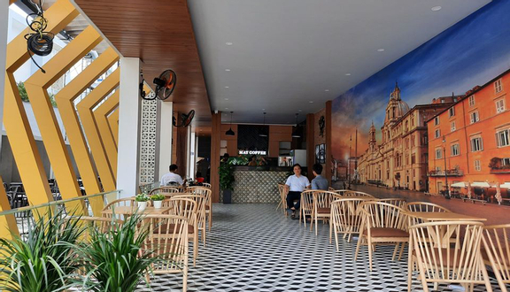 May Coffee Quận Ninh Kiều:
May Coffee Quận Ninh Kiều là điểm đến lý tưởng dành cho những người yêu thích cà phê. Với không gian thiết kế tinh tế, đầy màu sắc và thức uống ngon, bạn sẽ có một trải nghiệm cà phê đầy độc đáo tại đây.