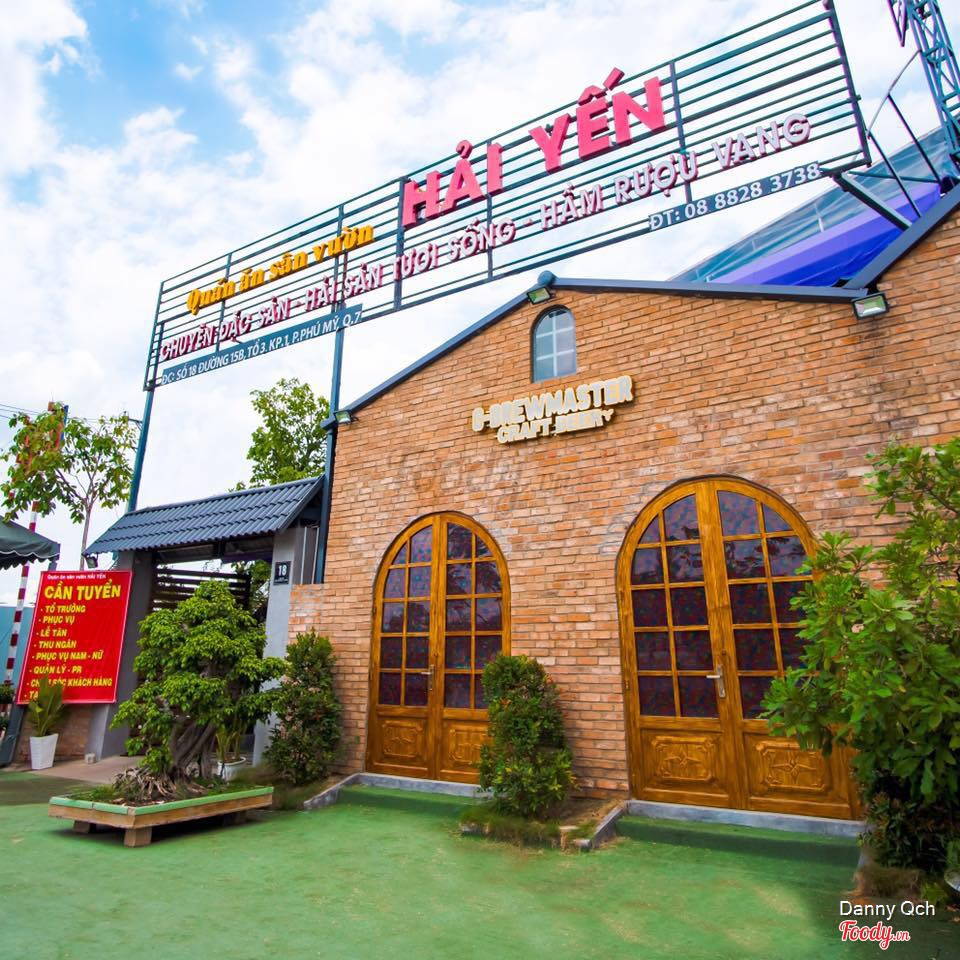 Album không gian tuyệt đẹp của quán ăn sân vườn Hải Yến sẽ khiến bạn say đắm và muốn khám phá ngay lập tức. Hãy cùng chúng tôi khám phá vẻ đẹp hoang sơ nhưng vô cùng hấp dẫn của vùng đất Nam Định.