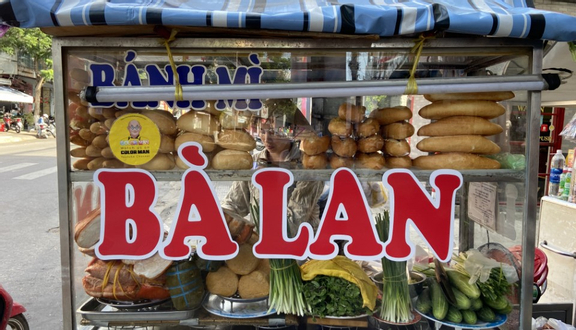 Bánh Mì Bà Lan - 48 Phan Châu Trinh