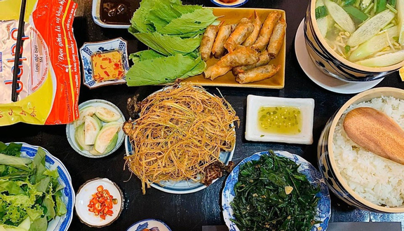 Gạch Restaurant - Ẩm Thực Việt