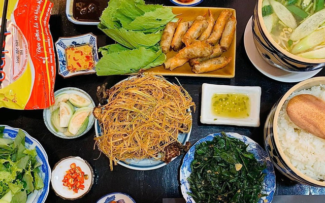 Gạch Restaurant - Ẩm Thực Việt