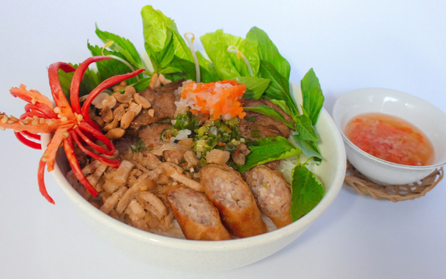 Cô Ba - Bún Thịt Nướng - Trương Phước Phan