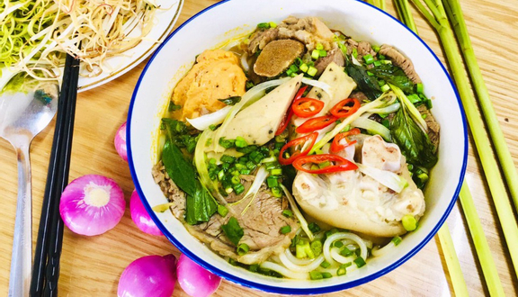 Ngọc Dung - Bún Bò Huế - Lê Hồng Phong