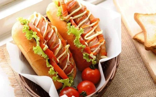 LeGourmet - Xúc Xích & Bánh Mì Hotdog - Cộng Hòa