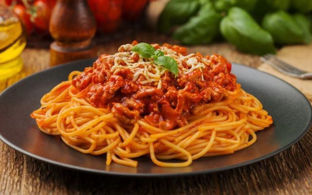 Cô Tư - Nui Sốt Bò Bằm, Mì Spaghetti & Cơm Chiên Bò Lúc Lắc