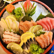 assorted sashimi (sashimi tổng hợp)