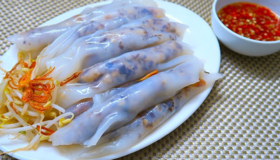 Bánh Cuốn Nóng, Gà Tần & Trứng Vịt Lộn - Gà Tần - Dương Quảng Hàm