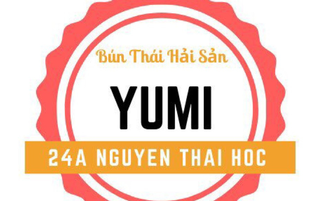 Mô tả về hương vị và cách chế biến của bún thái hải sản Yumi?

