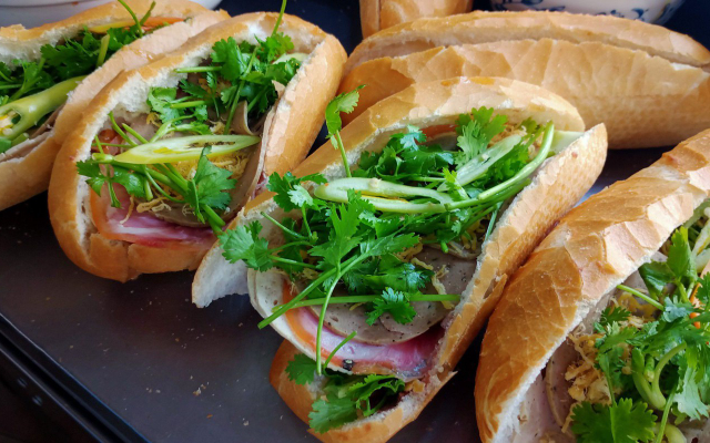 Bánh Mì Mỹ Phụng - Đồng Đen