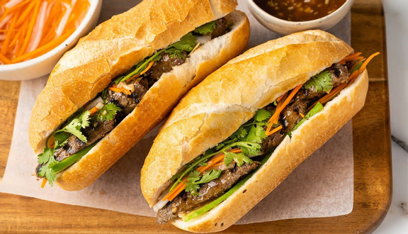 Bánh Mì Heo Quay, Cá & Nước Mía - Bùi Đình Túy