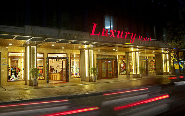 Luxury Hotel 