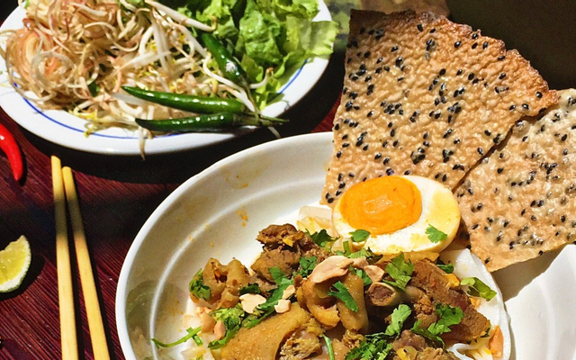Hương - Mì Quảng & Bánh Canh Cá Lóc - Tố Hữu